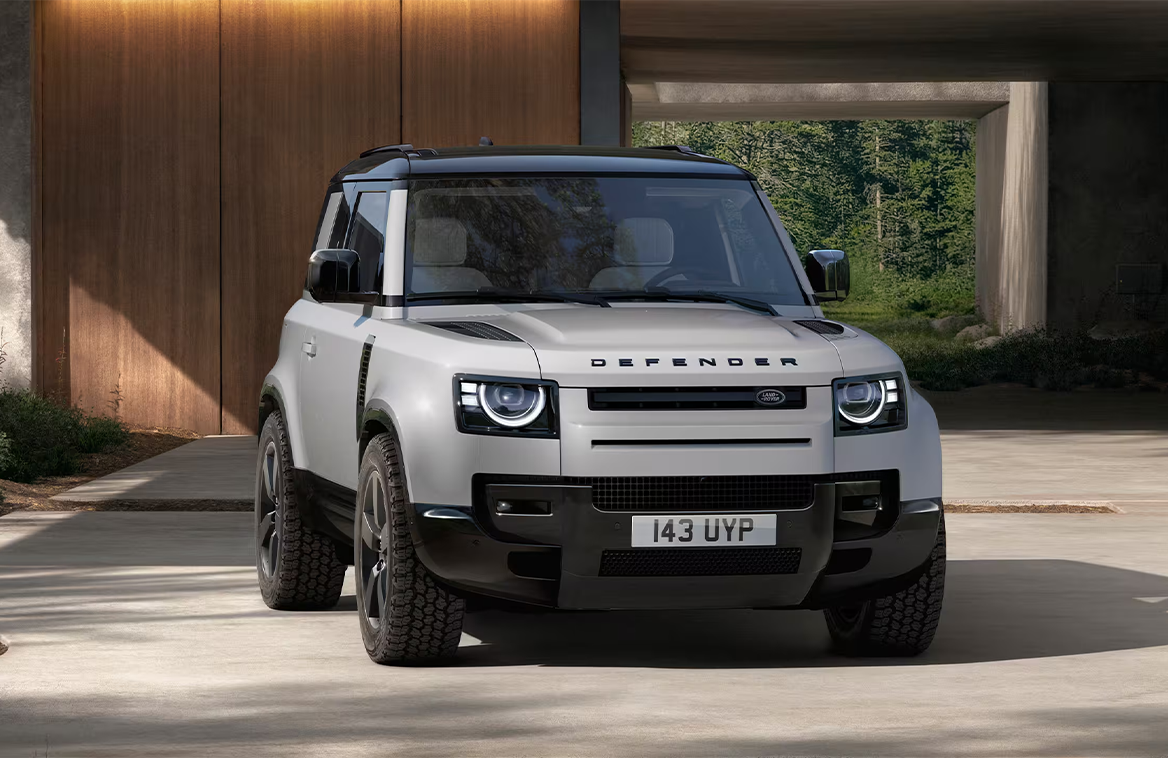 amplitude_auto_land_rover_defender_922337537.webp