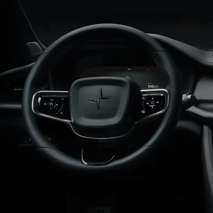 Polestar 2 en charge sur borne rapide