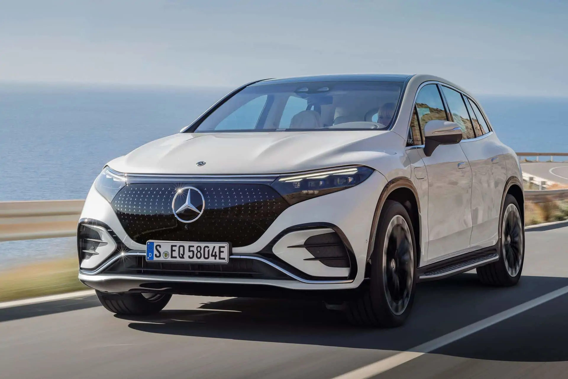 Mercedes EQS