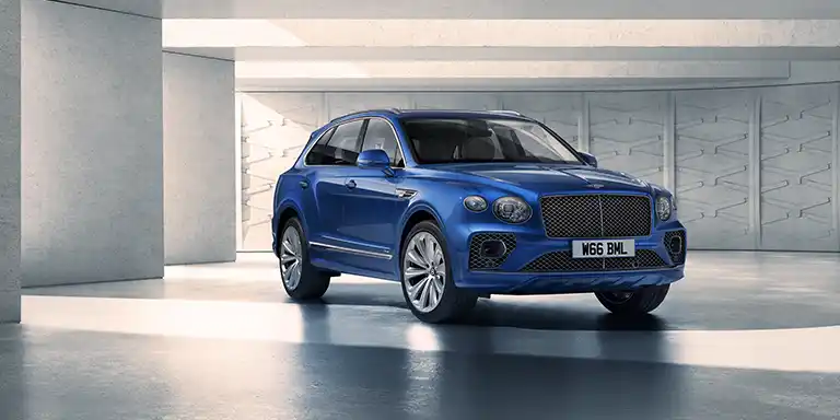  stationnement autonome de la Bentayga Azure Groupe Chevalley