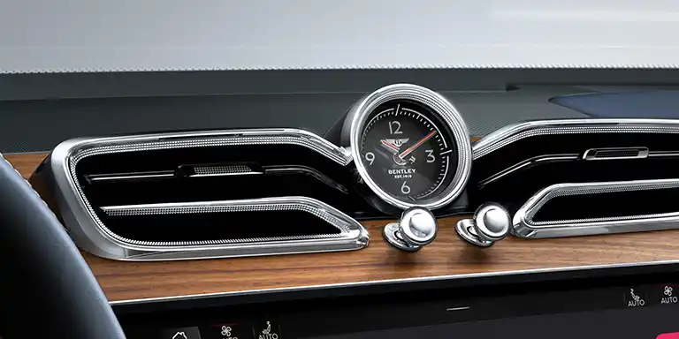Système de climatisation et recyclage d'air autonome du Bentayga EWB Azure à Genève