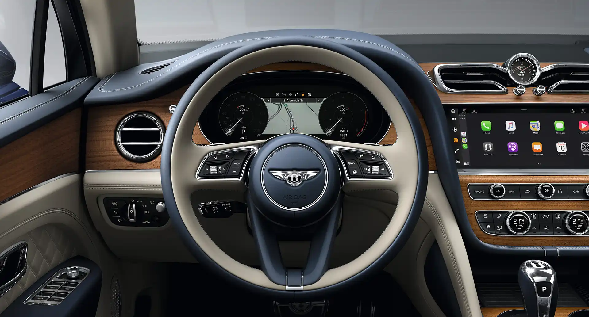 Bentley Bentayga Azure intérieur conducteur