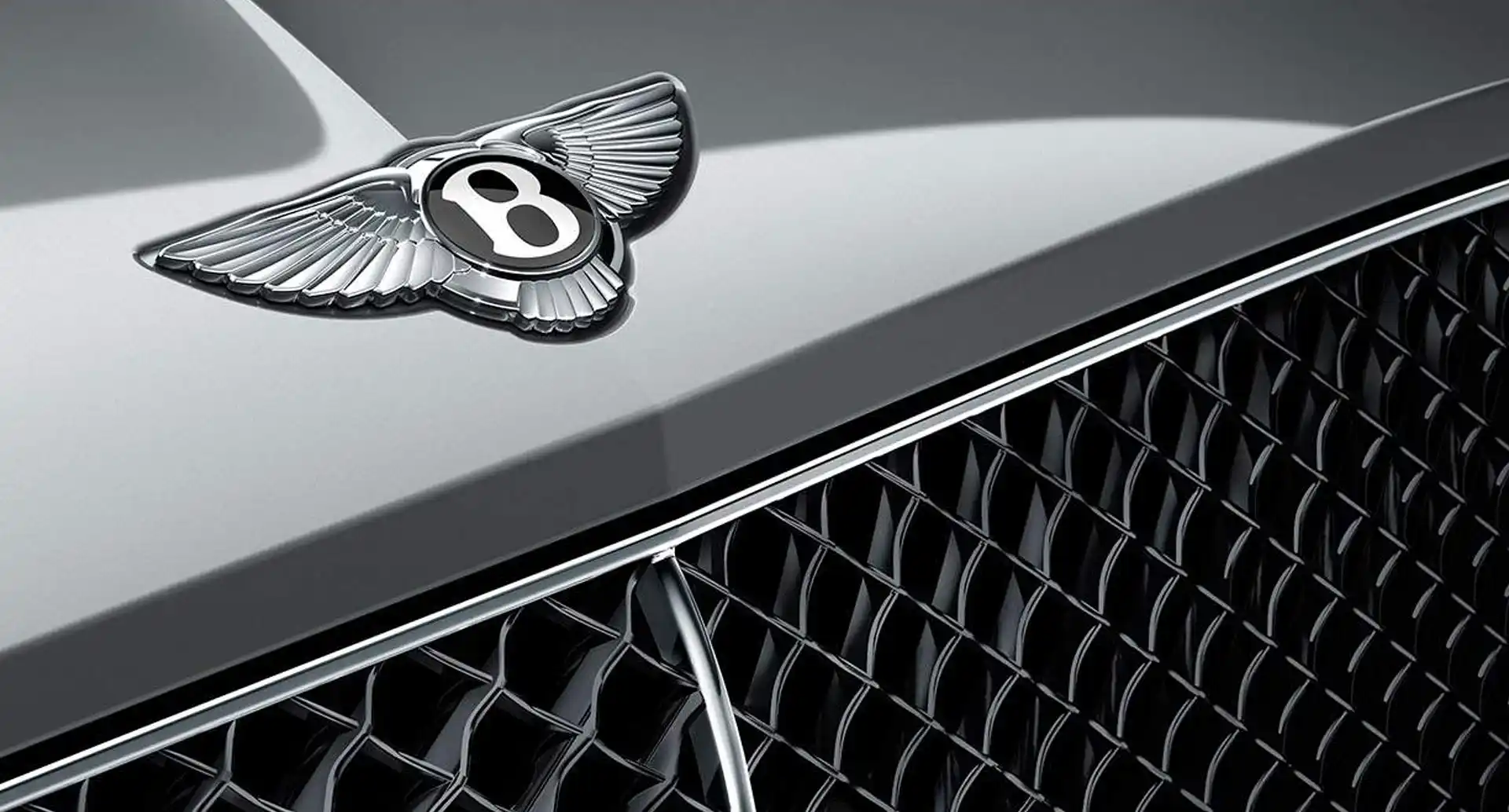 =détail de calandre de la Bentley Continental GT V8 Groupe Chevalley