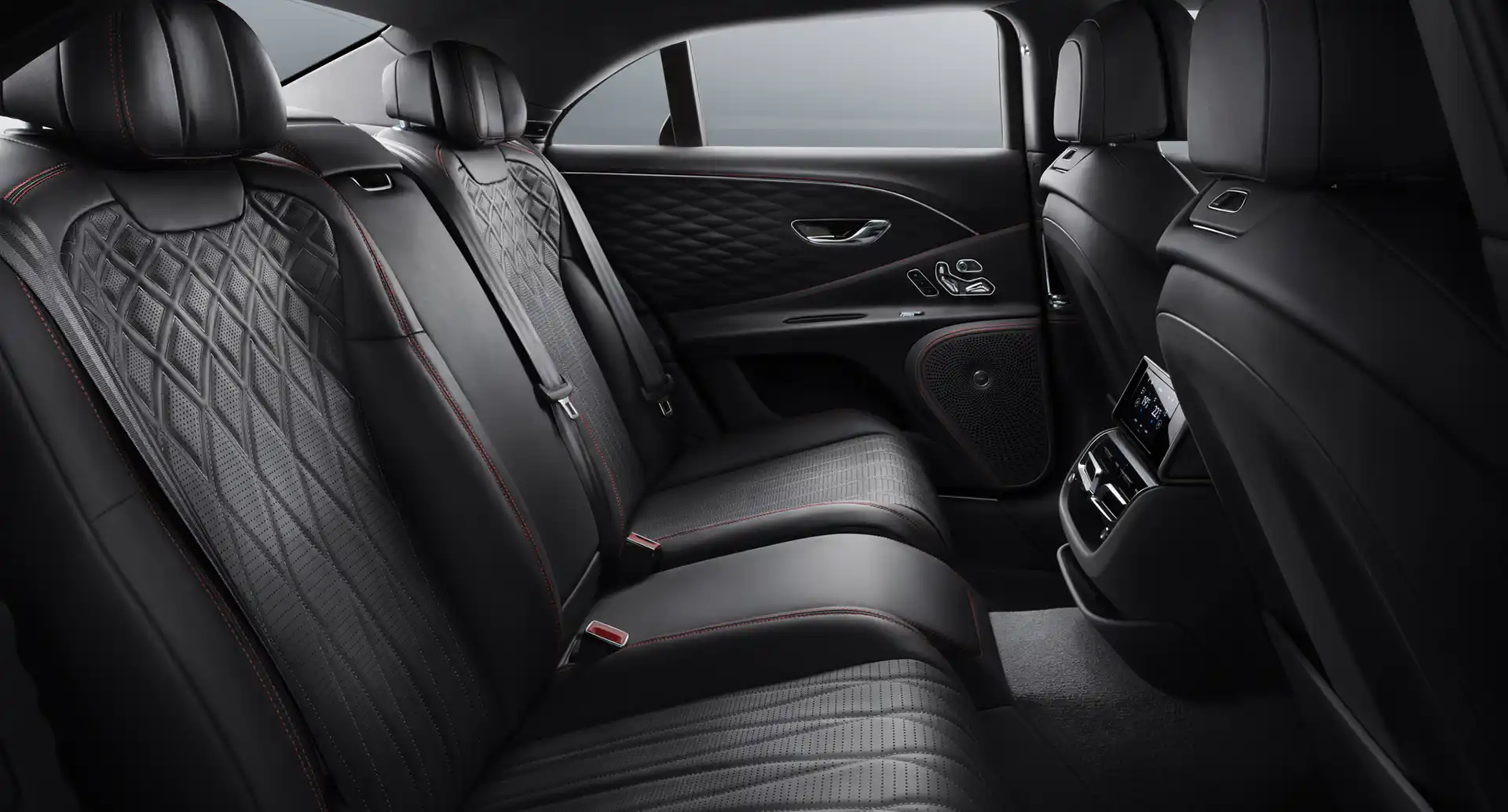 Personnalisation intérieur et extérieur de la Bentley Flying Spur V8 et hybride