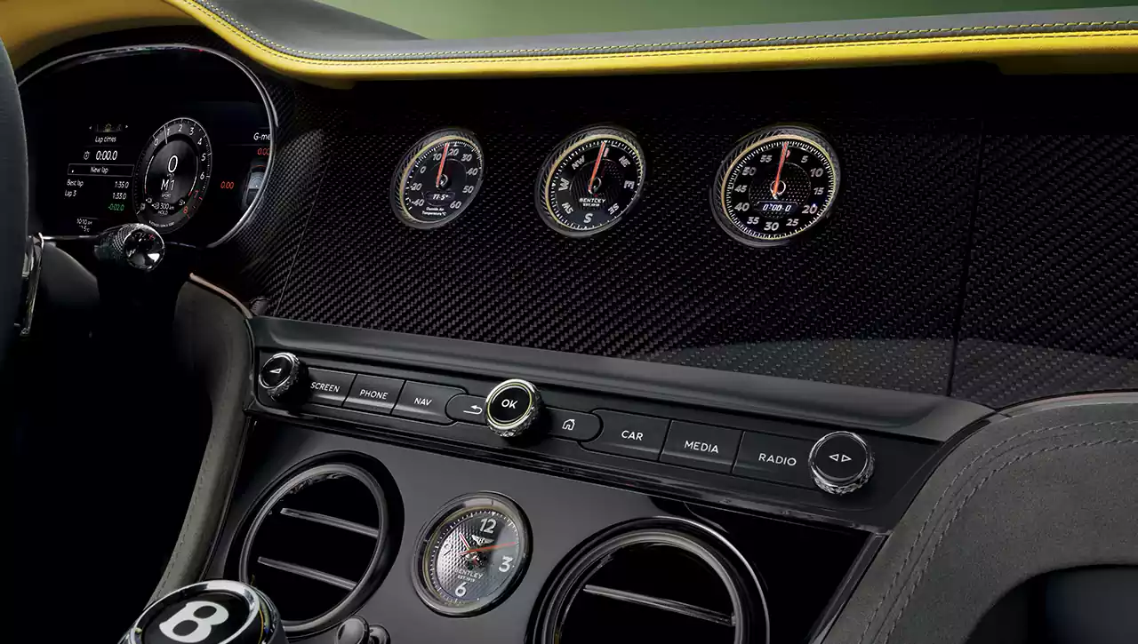  Ecran rotatif de la Bentley Continental GTC Speed à Genève