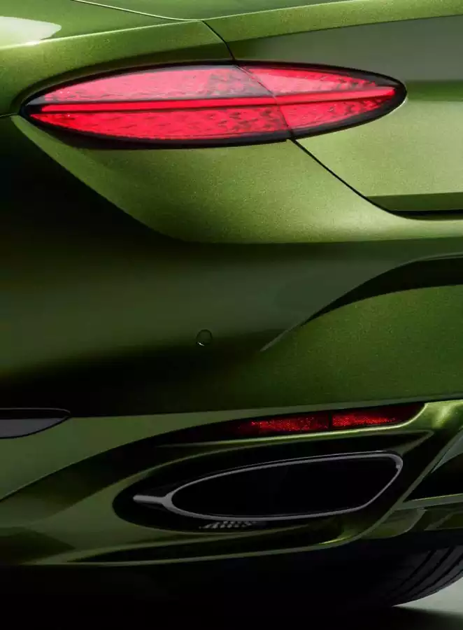 Groupe motopropulseur hybride ultra-performant Bentley Continental GTC Speed