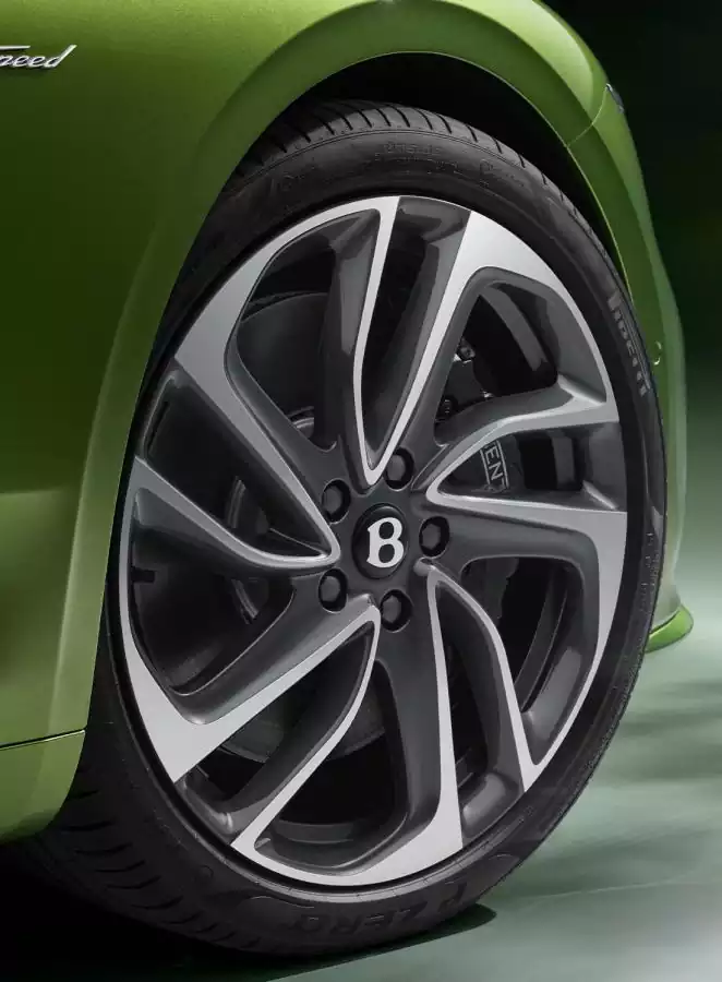 Détails sur les jantes et suspension de la Bentley GTC Speed