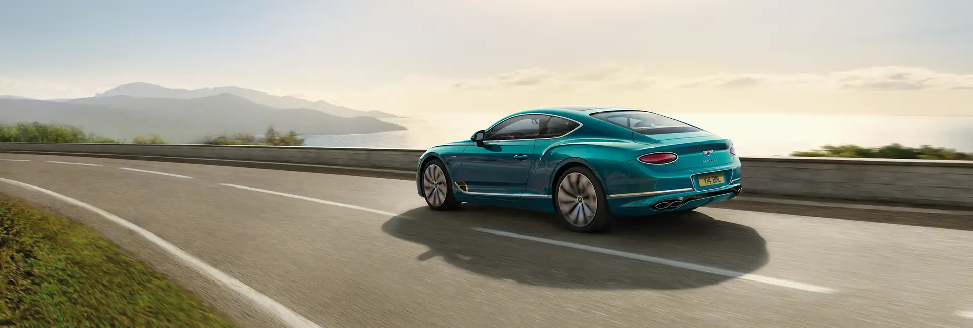 Bentley Genève Bentley Continental GT Azure sur la route