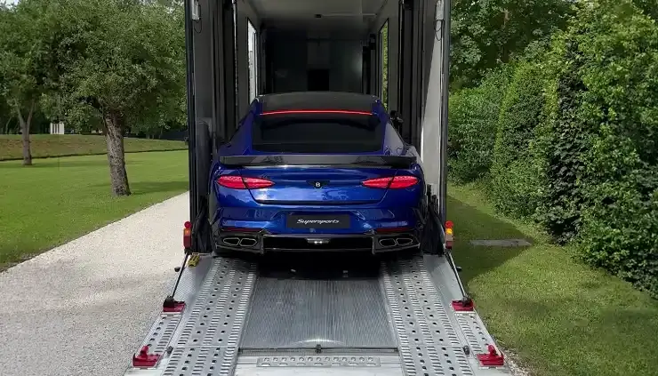 Convoyage par camion de votre véhicule de luxe