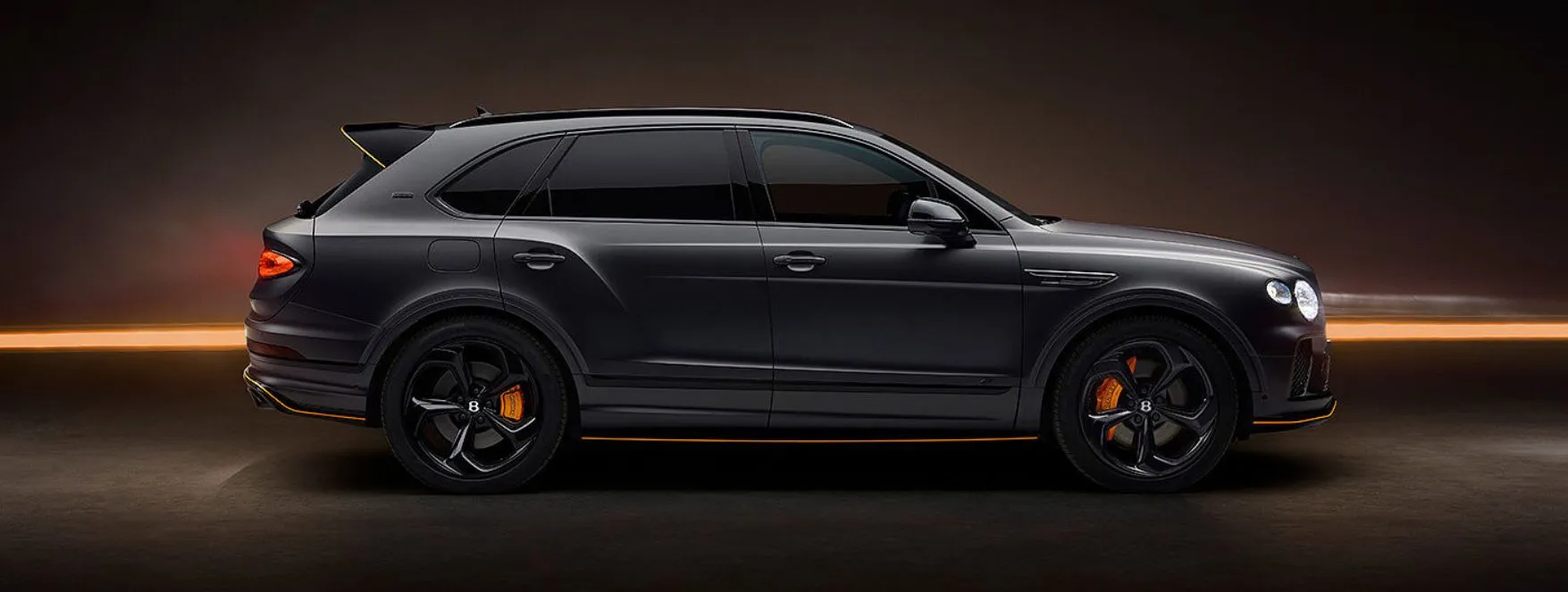 vue profil de la Bentley Bentayga S Black Edition