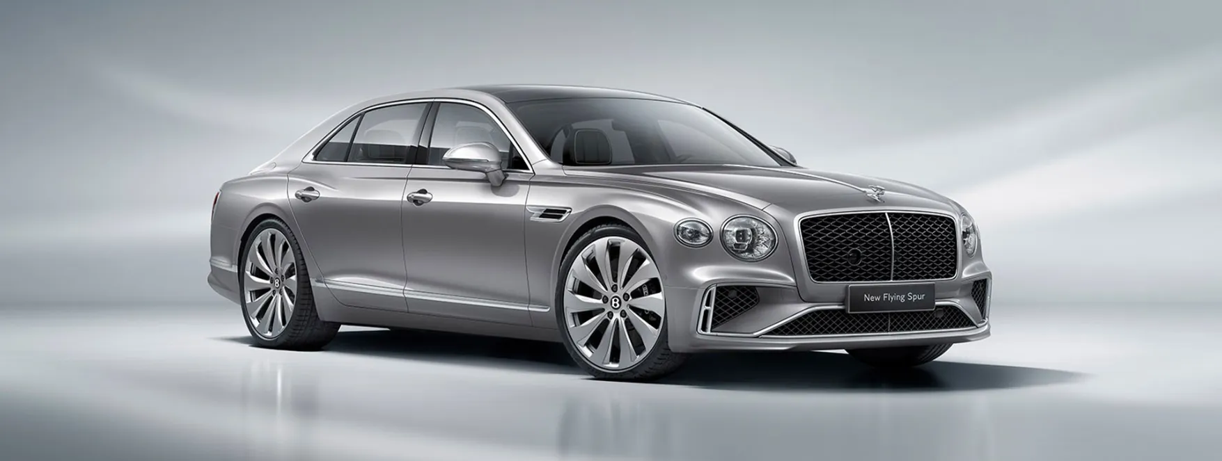 Bentley Flying Spur face avant chez Bentley Genève