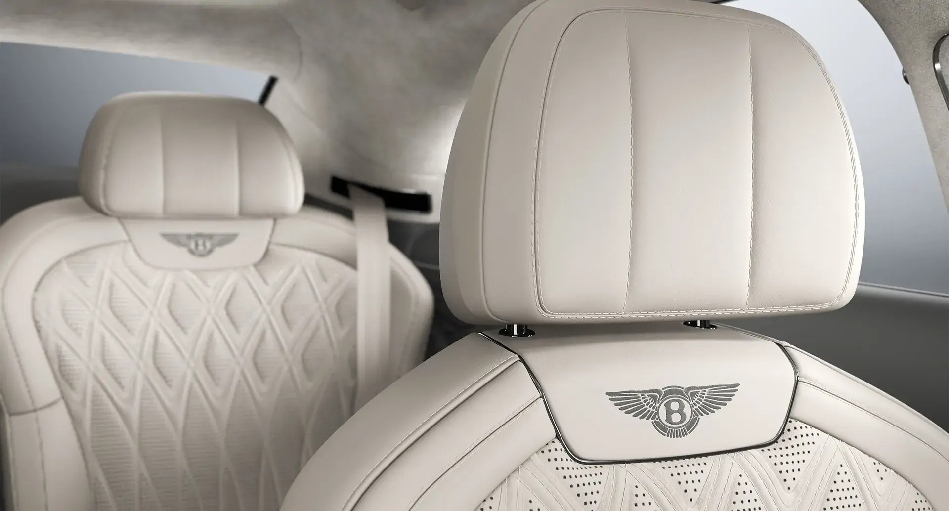 Bentley Flying Spur Azure intérieur chez Bentley Genève