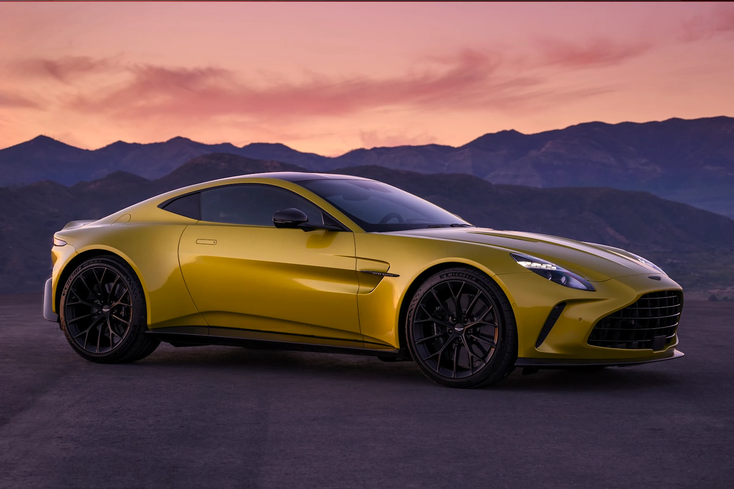 Banniere Aston Martin Vantage