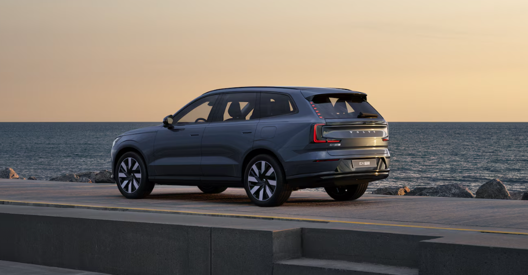 Volvo EX90 : Le luxe suédois en version XXL