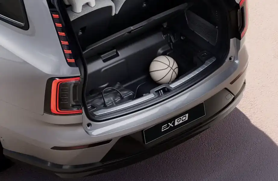 BPM Cars CH - Volvo EX90 vue coffre