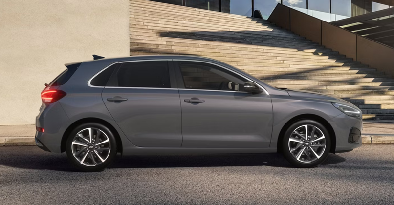 BPM Cars Hyundai i30 - Voiture de côté