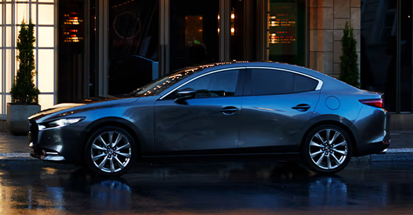 BPM Cars Mazda 3 Sedan - Vue profil