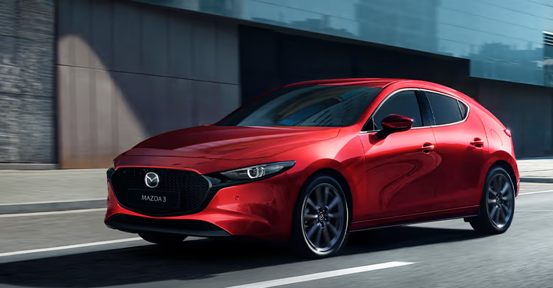 BPM Cars Mazda 3 Sedan - Vue trois quart