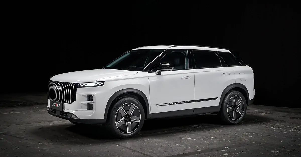 Jaecoo 7 : prix, finitions et les deux hybrides au banc d'essai des chiffres
