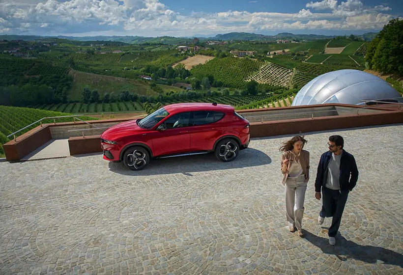 Banniere Alfa Romeo Nouveau Tonale Ibrida