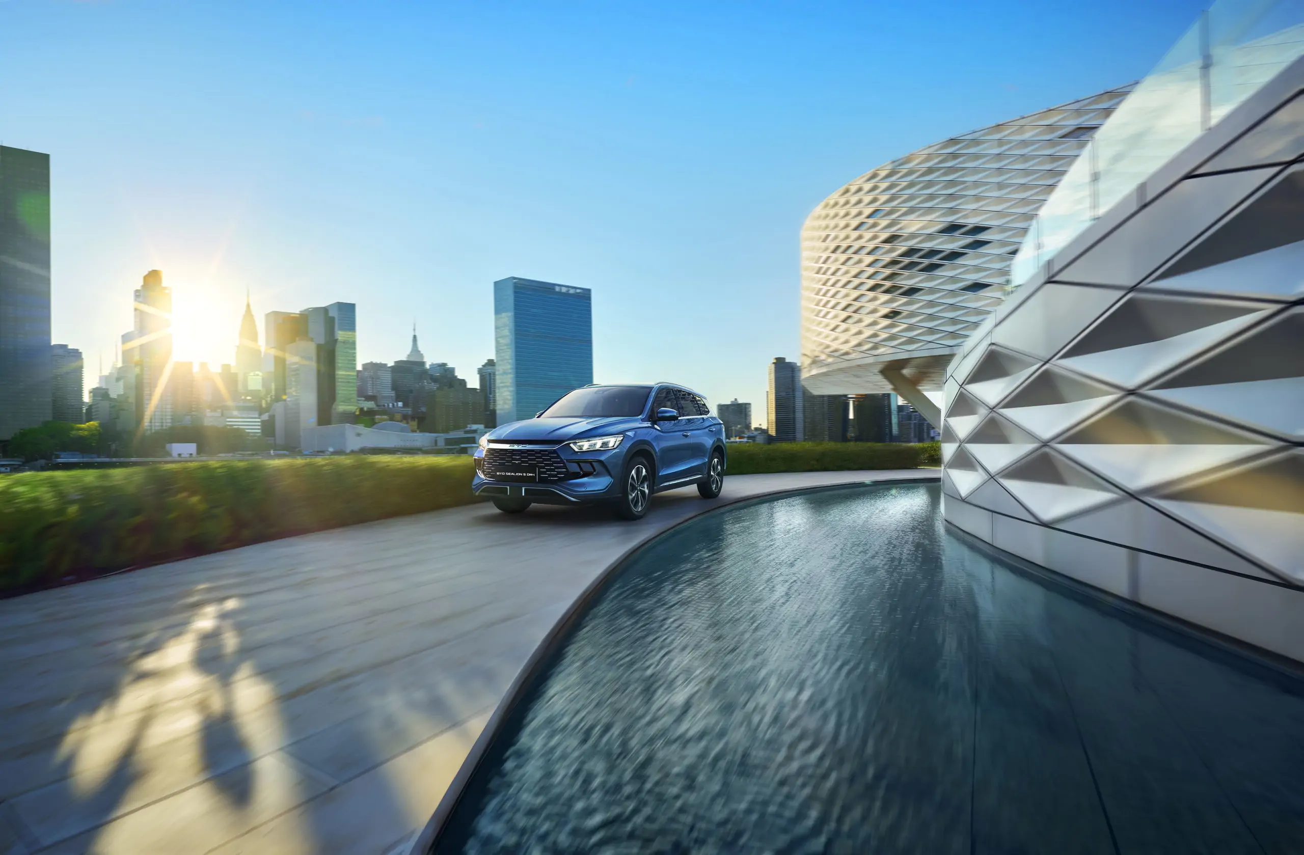BYD Sealion 5
