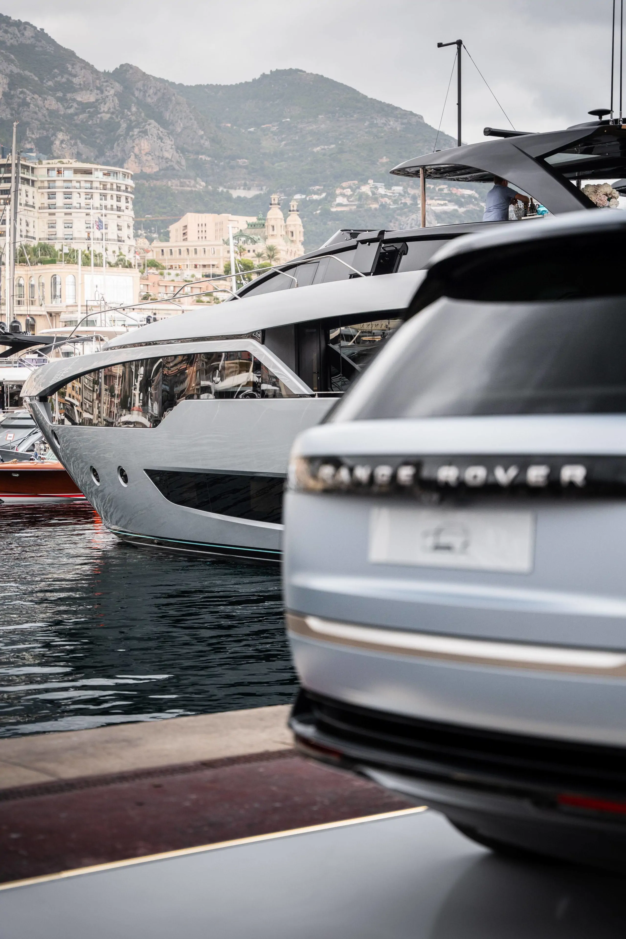 Range Rover au Monaco Yacht Show 2026
