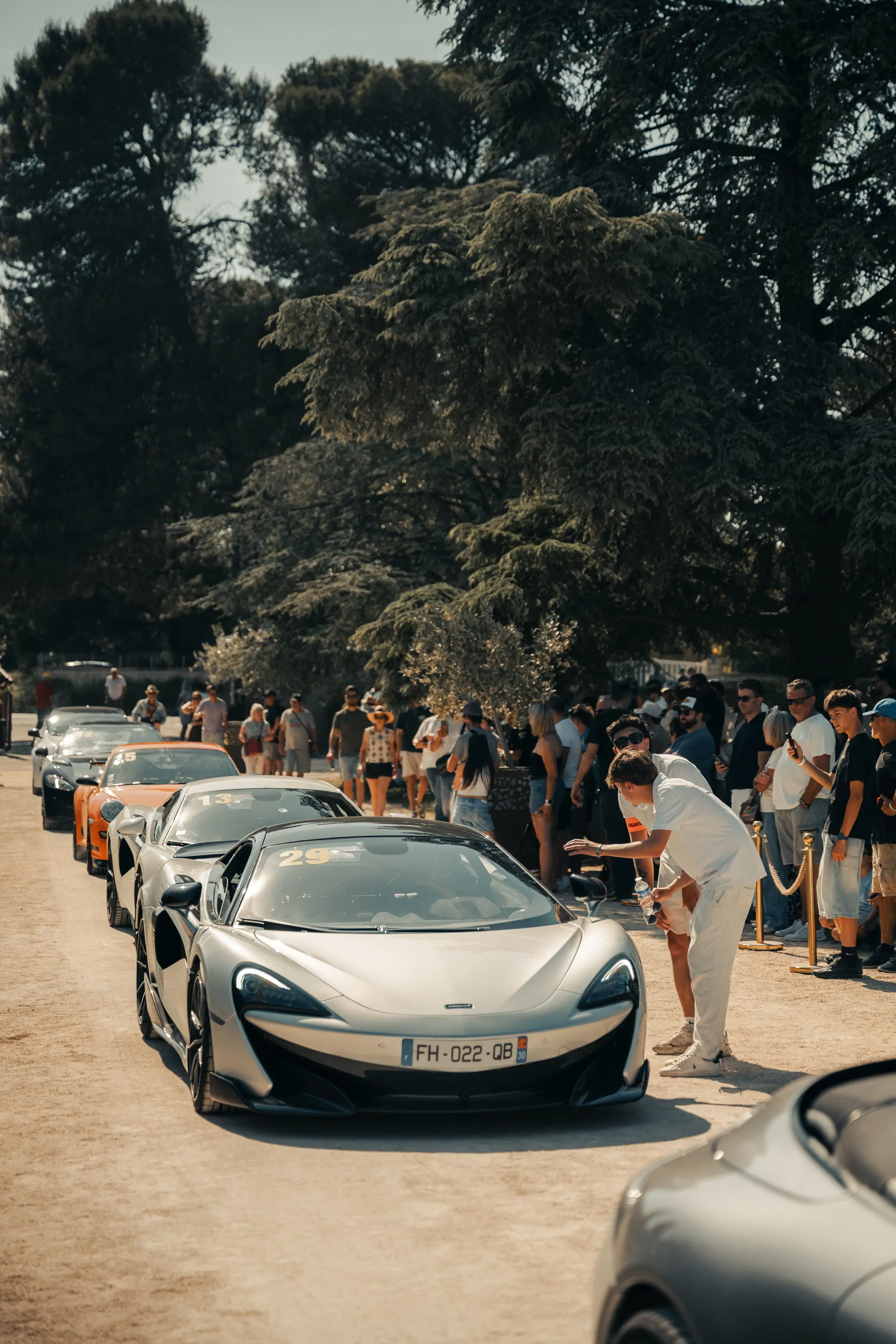 McLaren Monaco était présent au Uzès DreamCar Festival, célébrant performance, innovation et passion automobile.