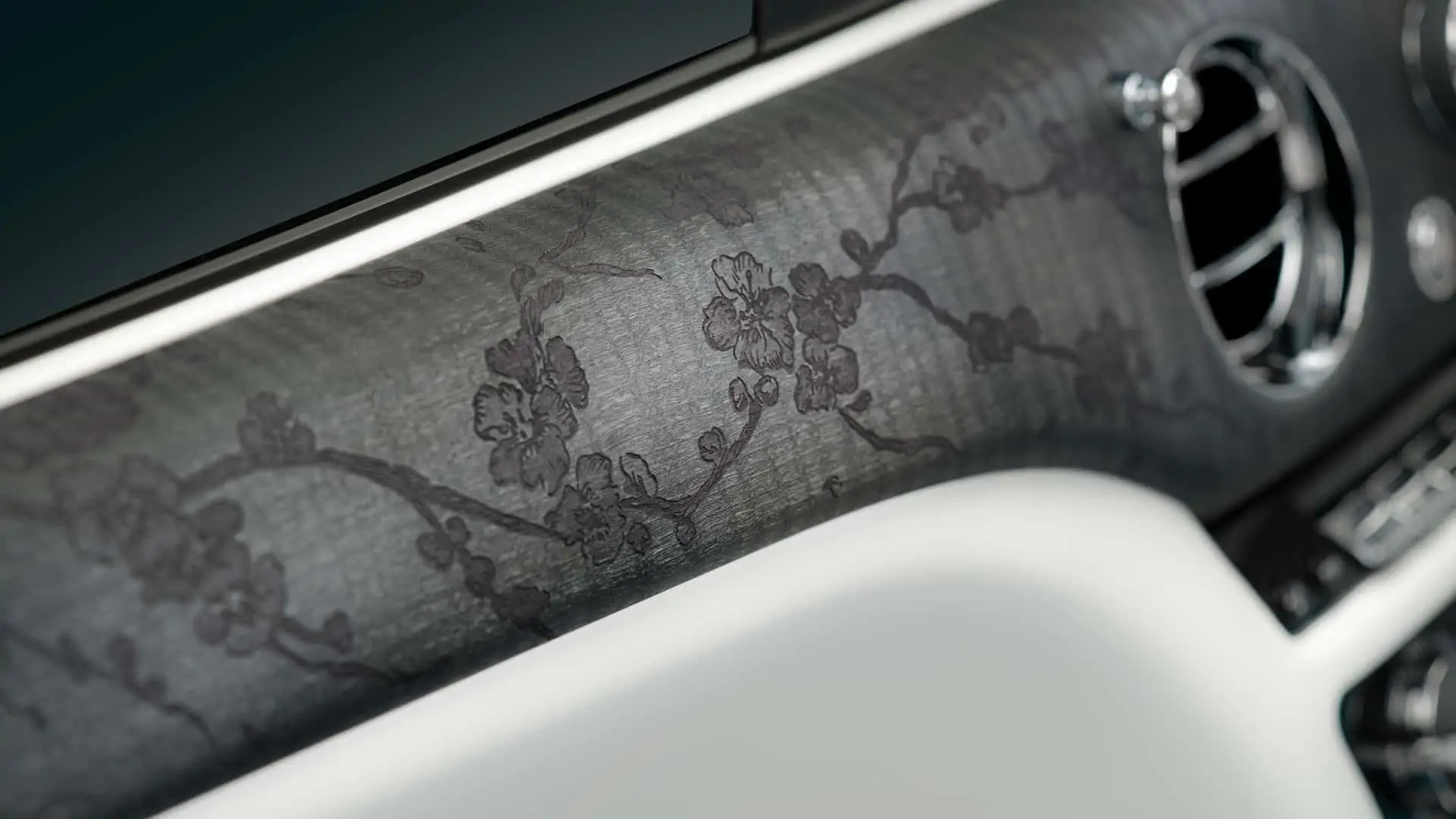Rolls-Royce Spectre "Inspired by Primavera"