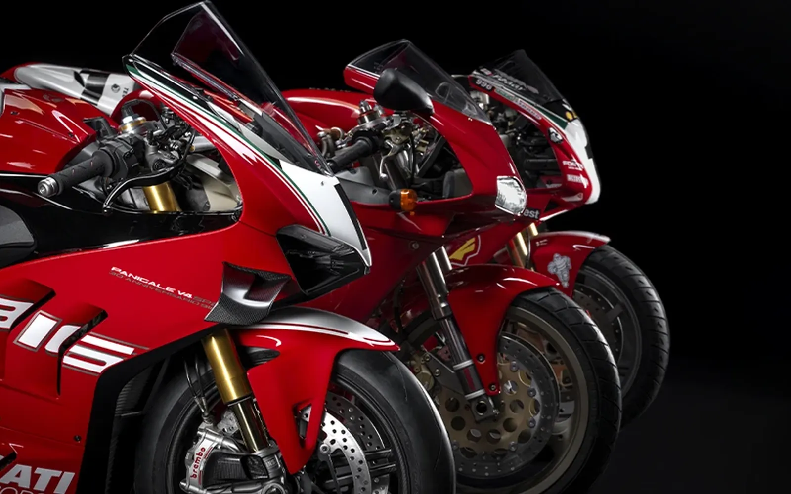 Ducati_Panigale_V4_SP2_30_anniversario_916_DWP24_Overview_gallery_906x510_01_1943003234.webp