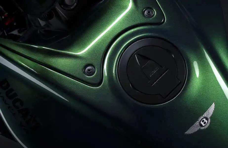 BPM Moto - Diavel for Bentley - Vue réservoir