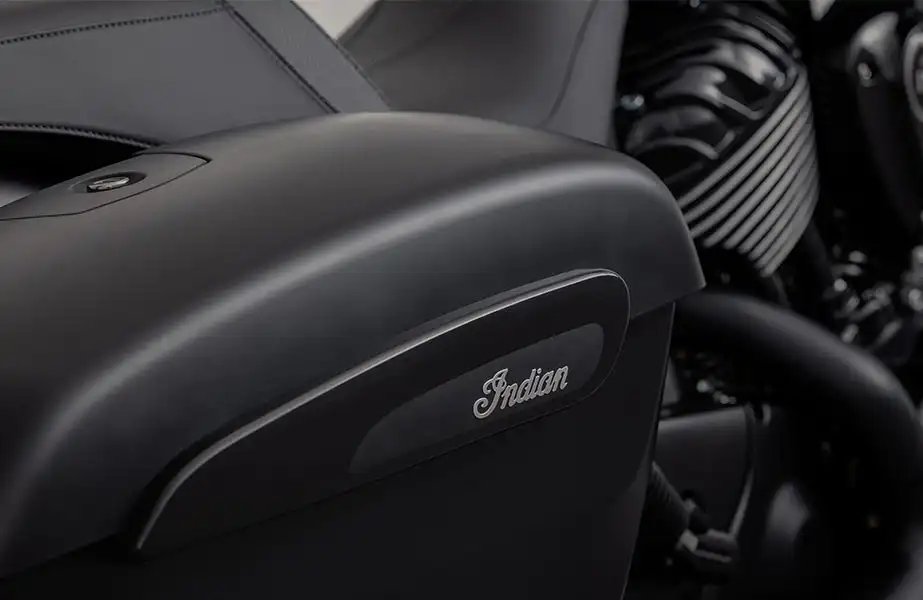 BPM Moto - Indian Bagger Springfield Dark Horse vue sacoche