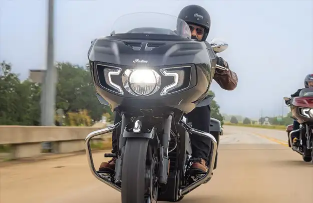 BPM Moto - Indian Challenger Limited Performances et plaisir de conduite