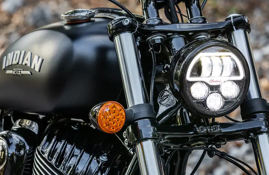 BPM Moto - Indian Cruiser Chief Dark Horse vue avant
