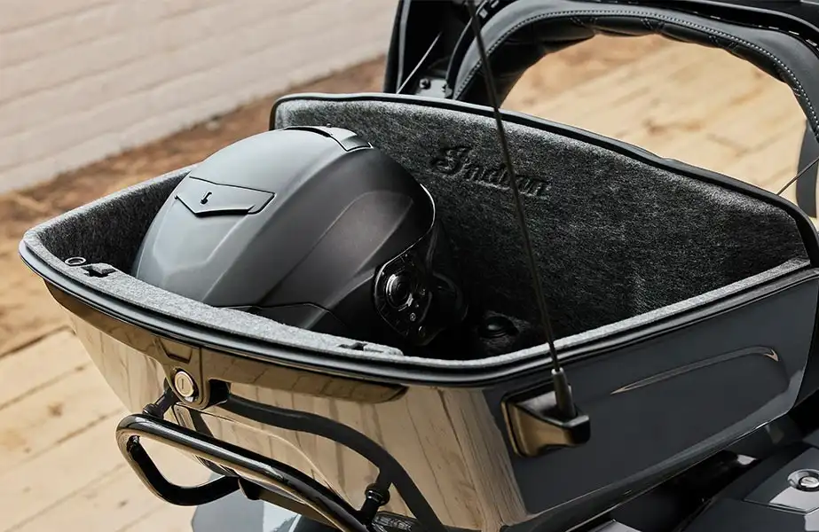 BPM Moto - Indian Pursuit Dark Horse vue coffre