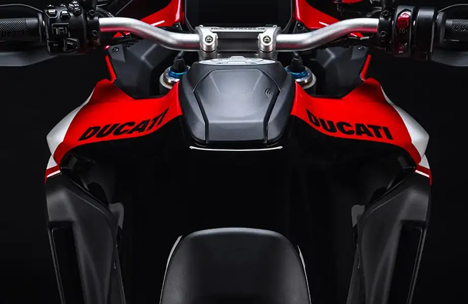 BPM Motorbike - Ducati Multistrada V4 Pikes Peak vue guidon