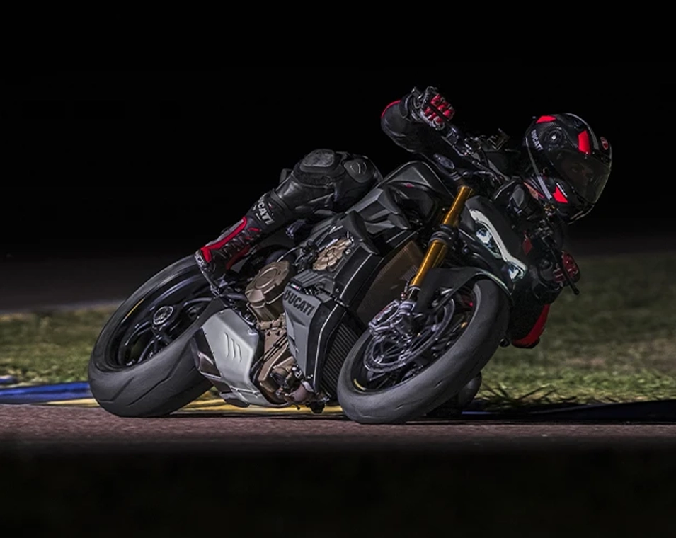 BPM Motorbike - Ducati Streetfighter V4 S intro
