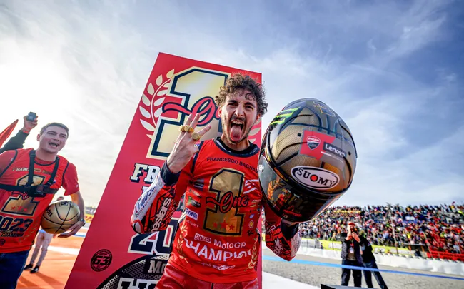 BPM Moto - Ducati Panigale Racing Replica vue podium