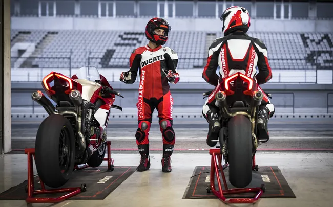 BPM Moto - Ducati Panigale V4 R vue départ