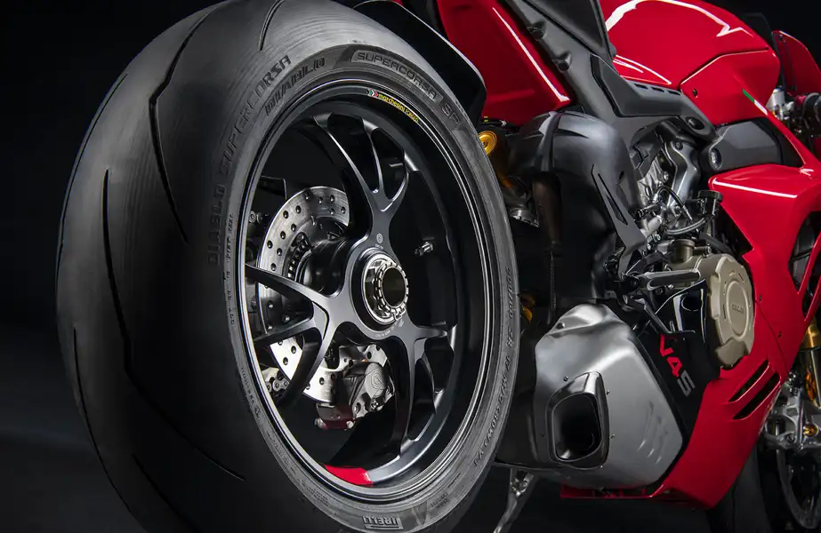 BPM Moto - Ducati Panigale V4 vue roue