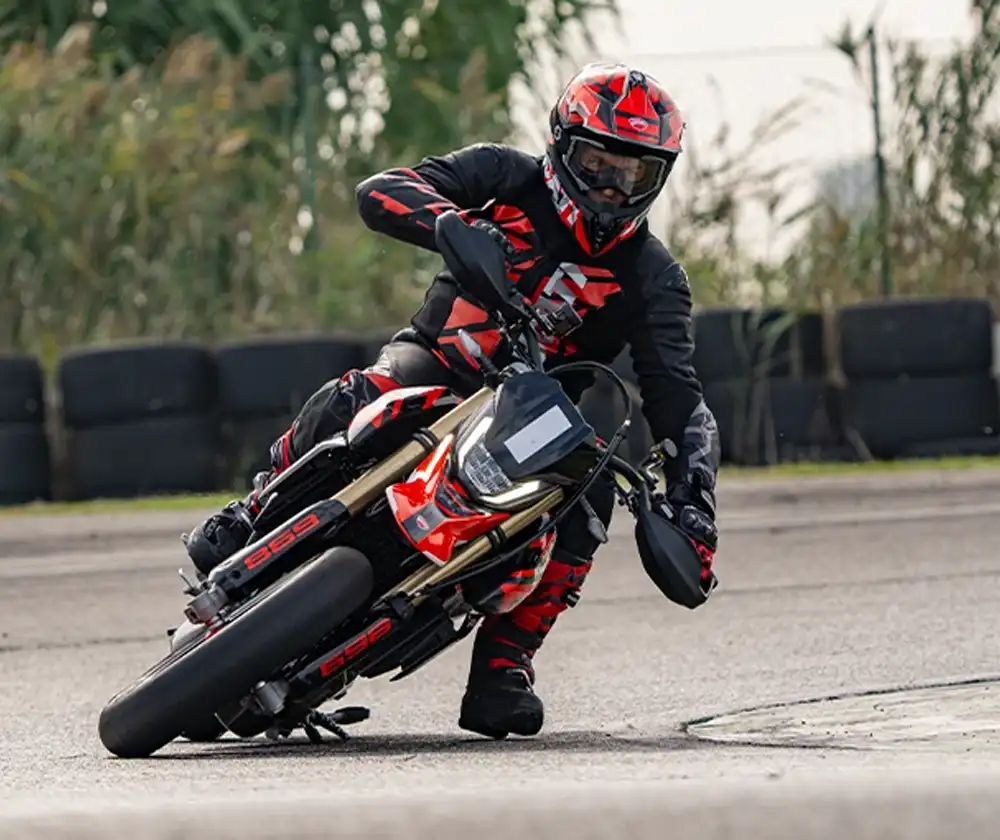 BPM Motorbike - Ducati Hypermotard Motorisation