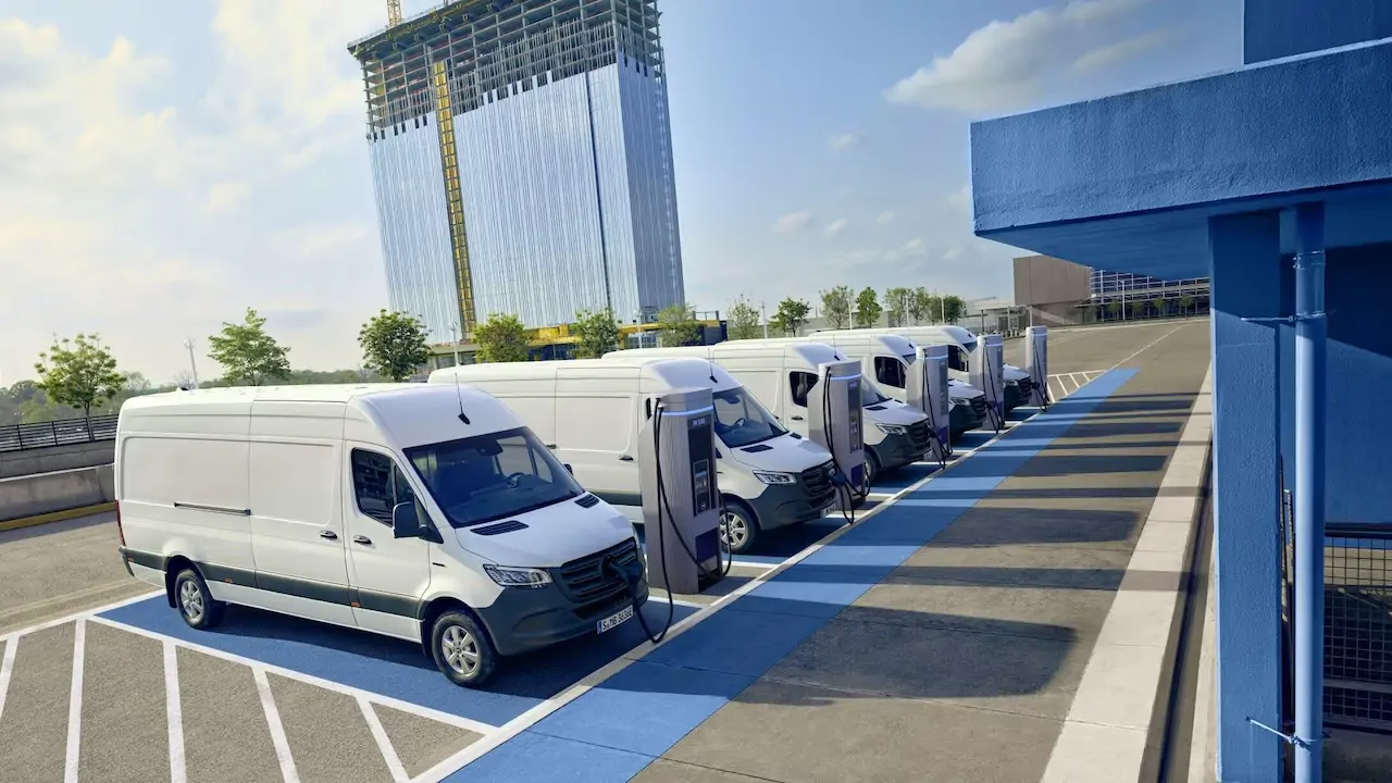 Rentrée électrique : pourquoi adopter un VU électrique ?