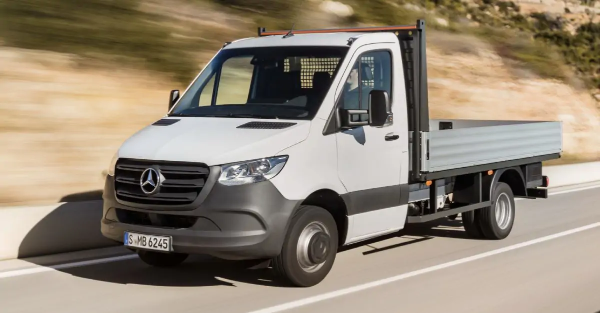 Mercedes Sprinter occasion : quelle version choisir selon votre activité ?