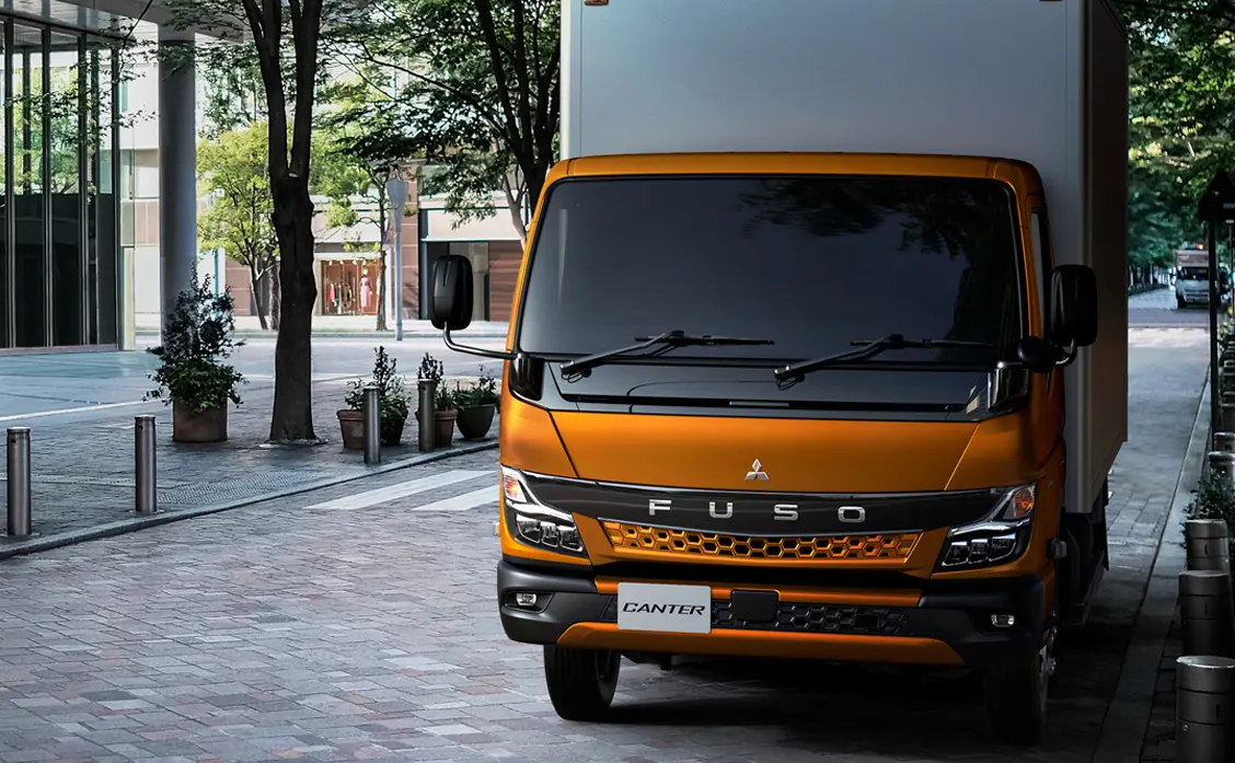 Banniere Fuso Canter 6,5 Tonnes