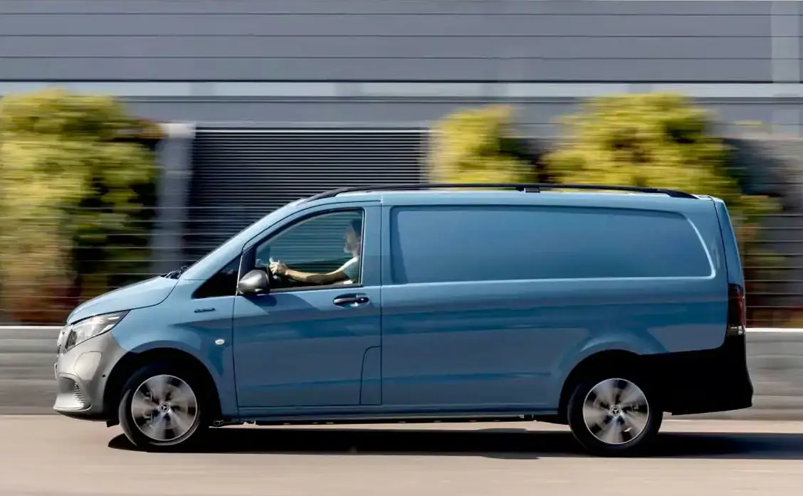 Banniere Mercedes-Benz eVito