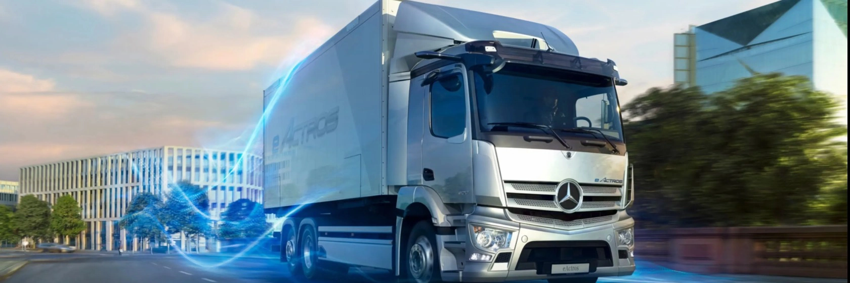 Banniere Mercedes-Benz eActros