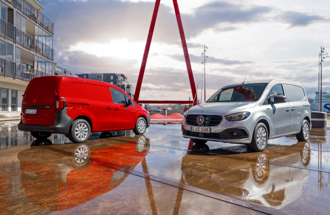 Mercedes Citan rouge
