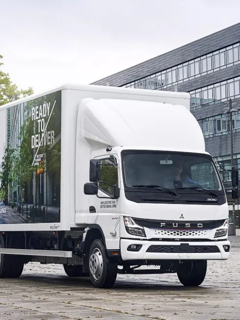 Bpm Pro - Fuso Canter 6 T vue avant