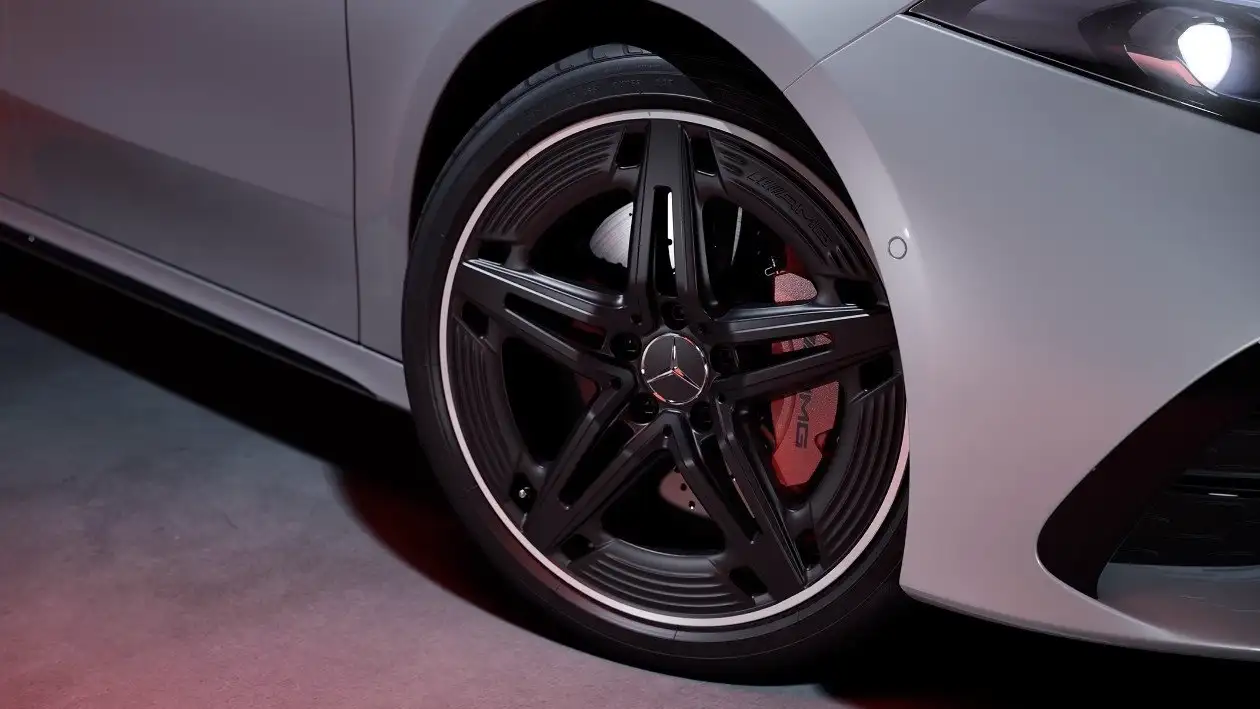 Galerie AMG classe a compact mercedes-benz chevalley - Vue jante