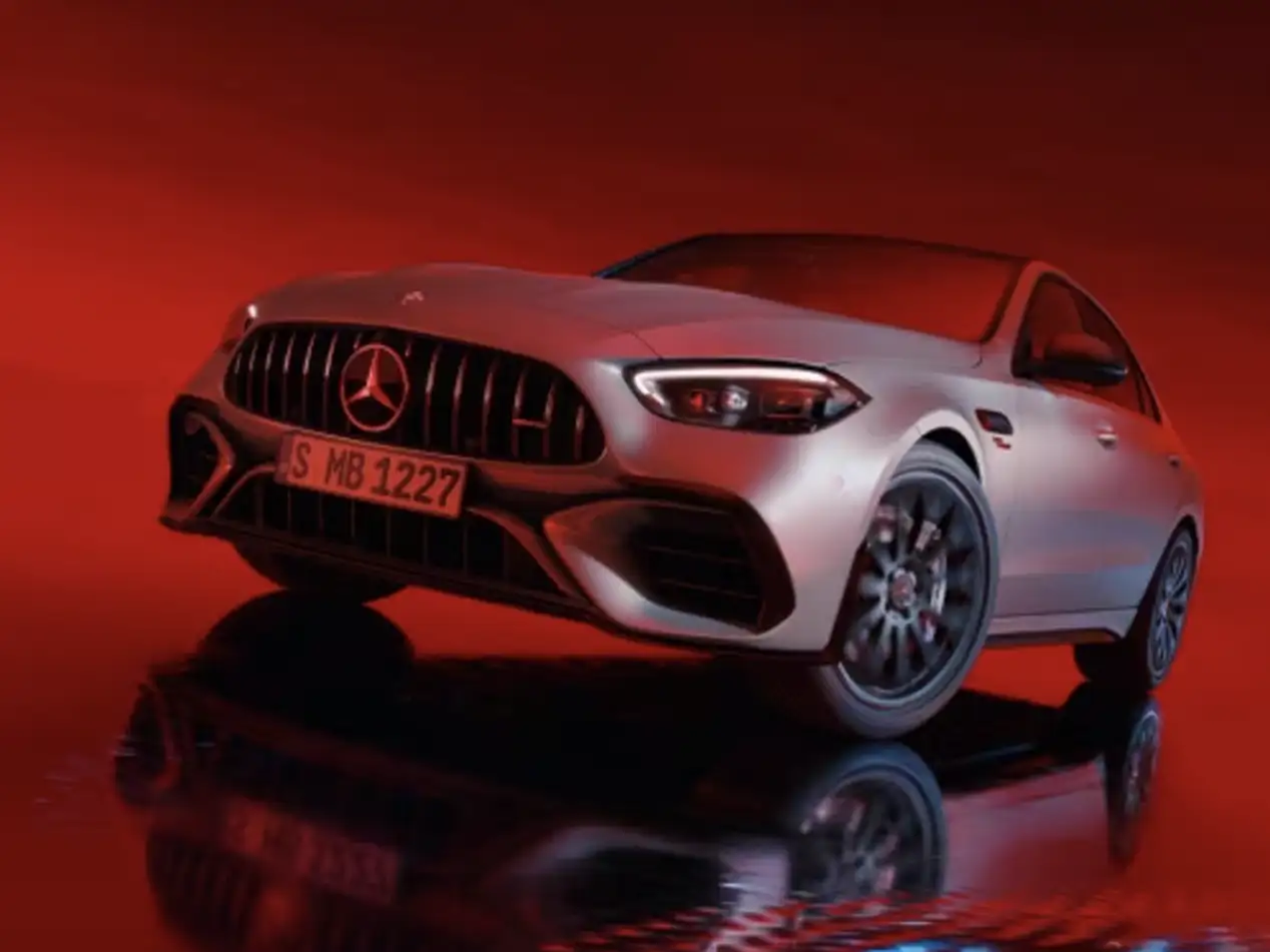 Galerie AMG classe c berline mercedes-benz chevalley - Vue avant