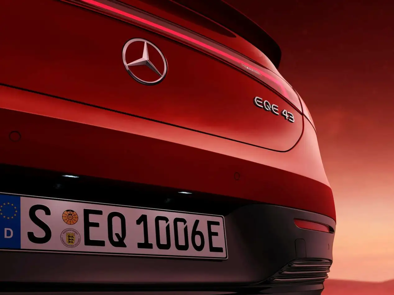 Galerie AMG EQE mercedes-benz chevalley - Vue arrière